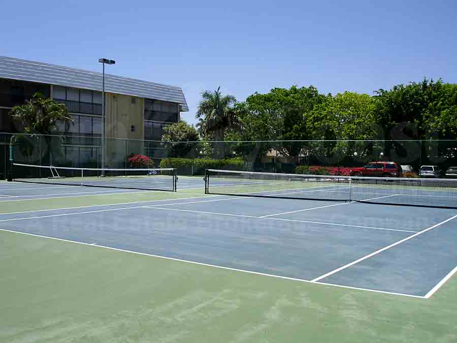 Hidden Lake Villas Tennis Courts